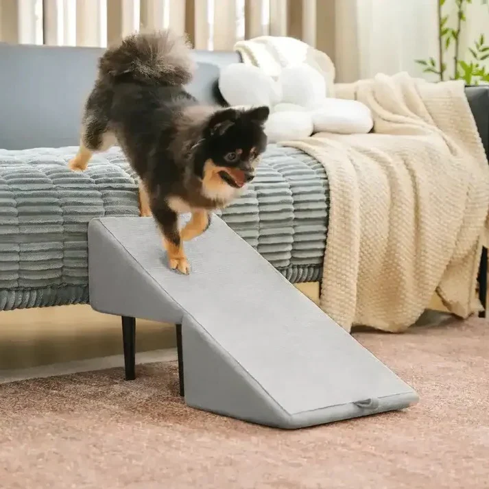 2-in-1 Convertible Dog Ramp and Step Stool - Image 3