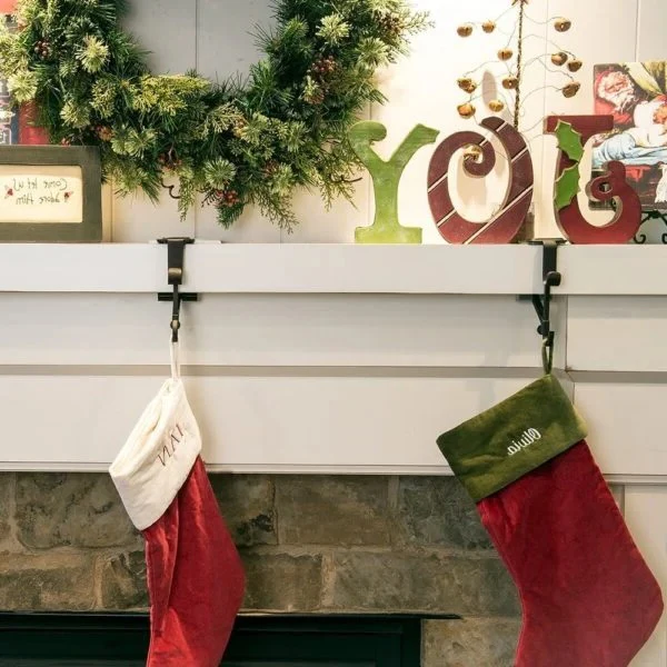 Adjustable Fireplace Stocking and Garland Hanger Set - Image 5
