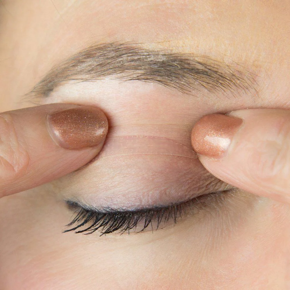 Anti-Aging Eyelid Tape (Contains 100 Strips) - Image 2