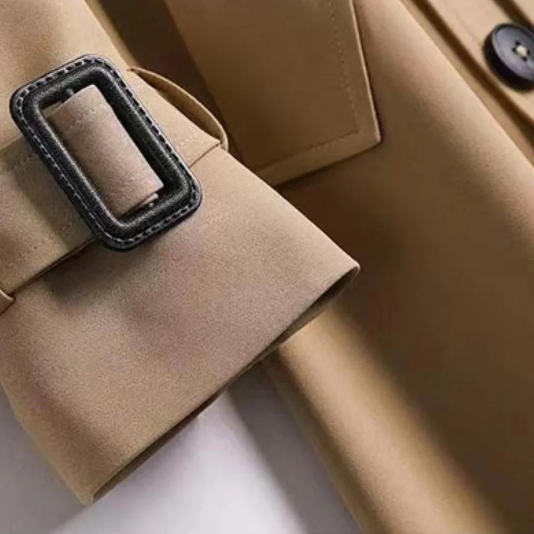 Classic Trench Coat With A Timeless Style - Image 7
