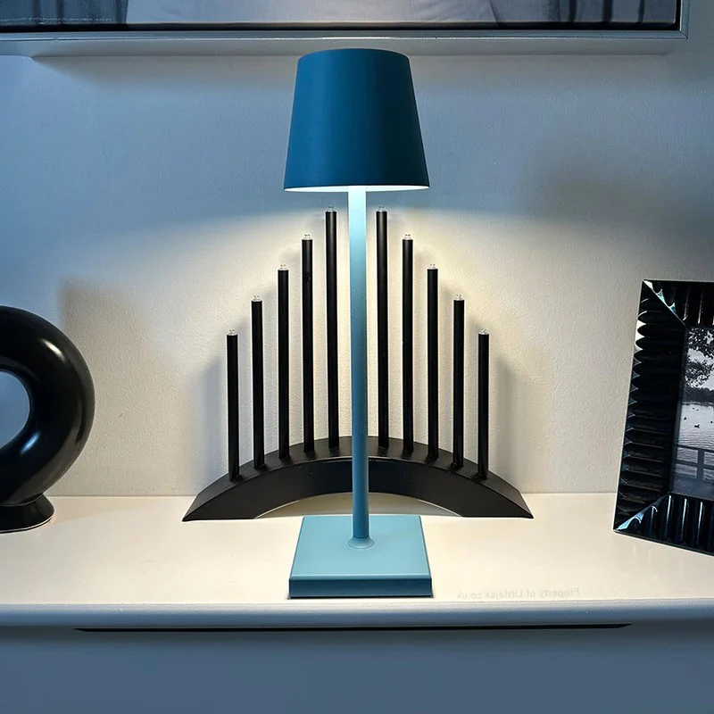 Contemporary Cordless Modern Table Lamp - Image 4