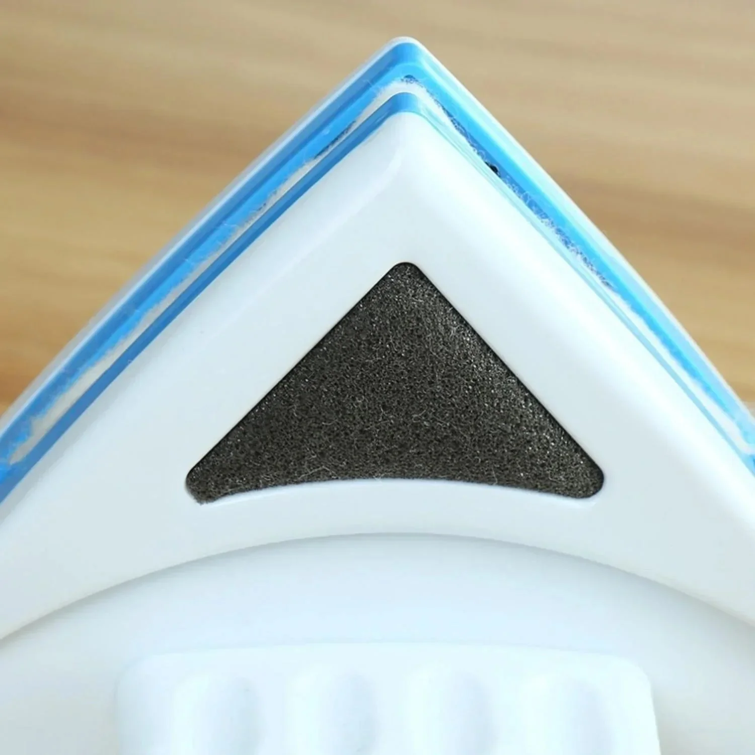 Efficient Magnetic Window Cleaner For Double-sided Cleaning - Image 2