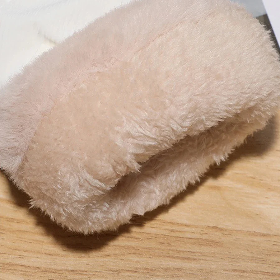 Elegant Touchscreen Winter Gloves for Women - Image 3