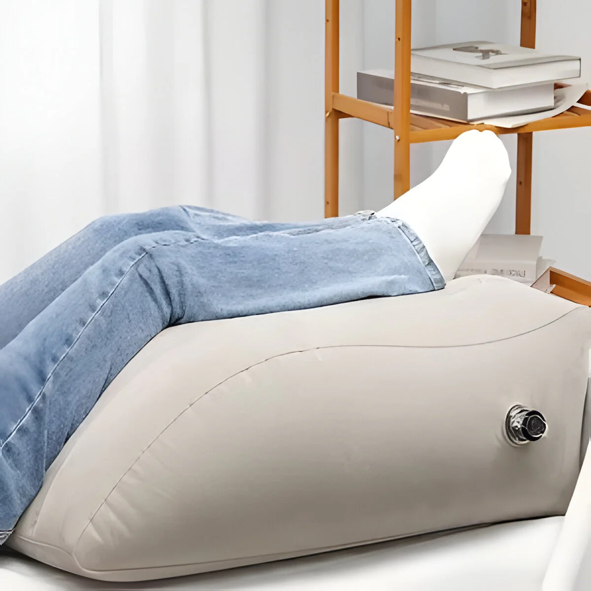 Inflatable Leg-Support Cushion - Image 2
