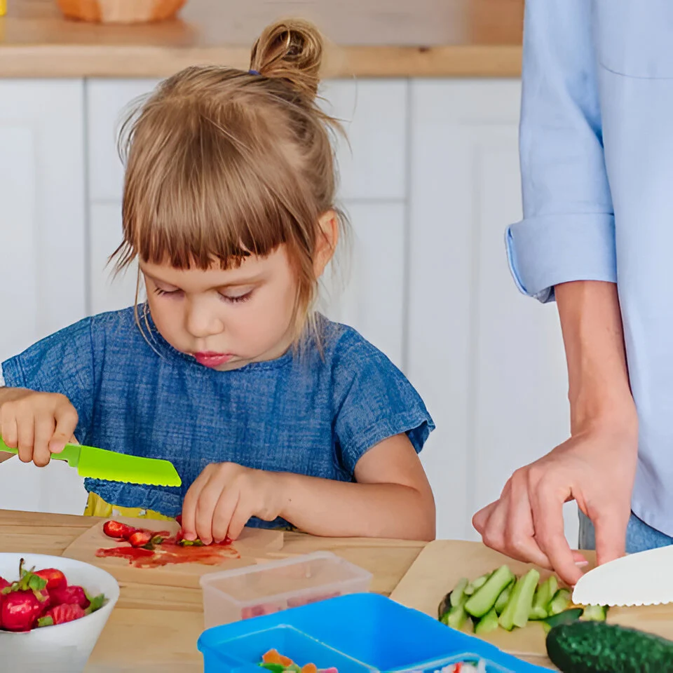 Kids Cooking Set – 13-Piece Beginner Kitchen Tool Kit - Image 3