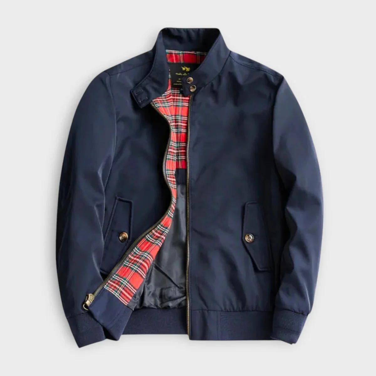 Lightweight Men's Transition Jacket With Zipper - Image 4