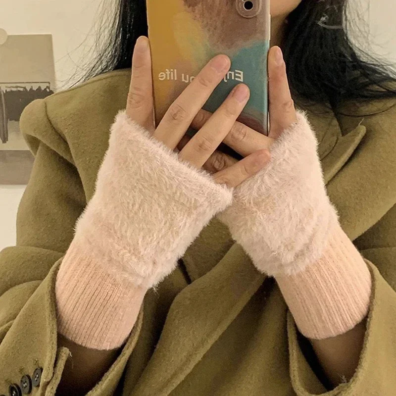 Plush Cozy Fingerless Gloves for Women - Image 7