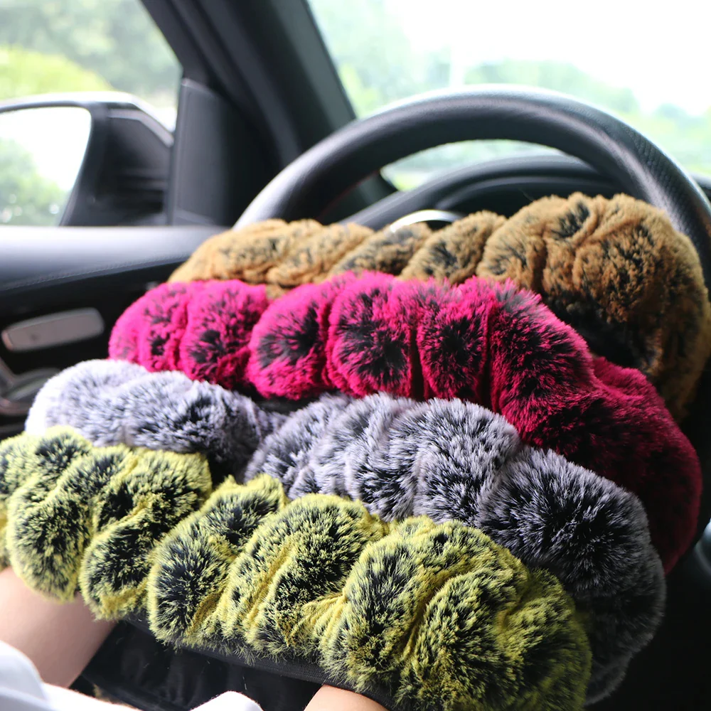 Plush Winter Car Steering Wheel Cover - Image 2