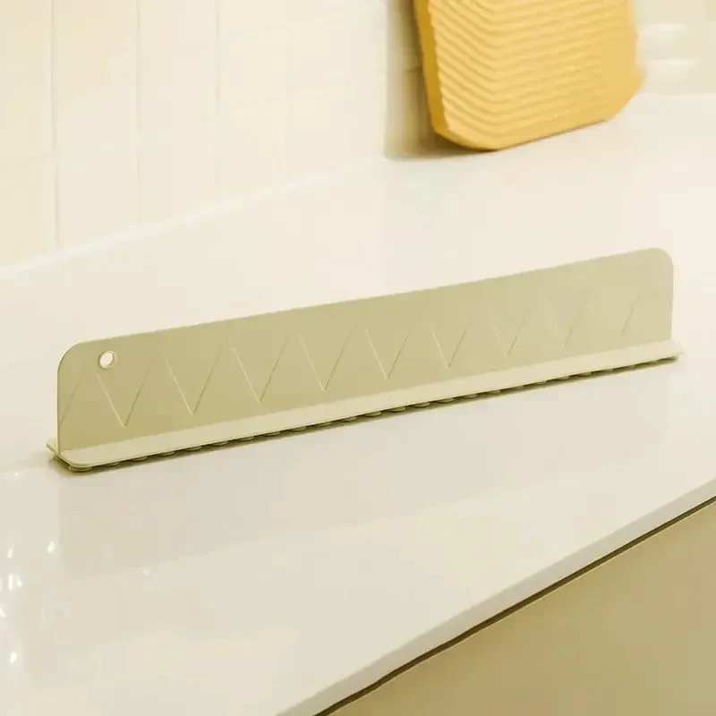 Silicone Sink Splash Guard with Suction Cups - Image 2