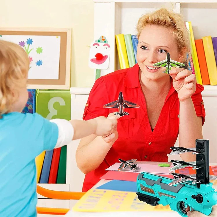 SkyGlider Aircraft Launcher Toy - Image 6