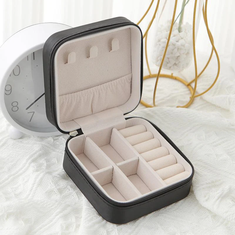 Travel Case For Jewelry - Image 2