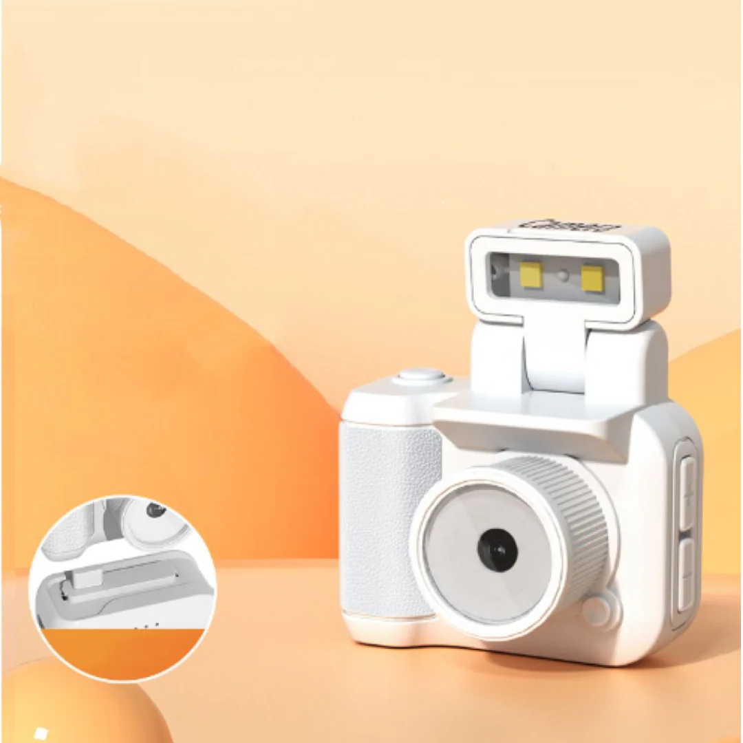 Vintage Mini Camera - Image 3