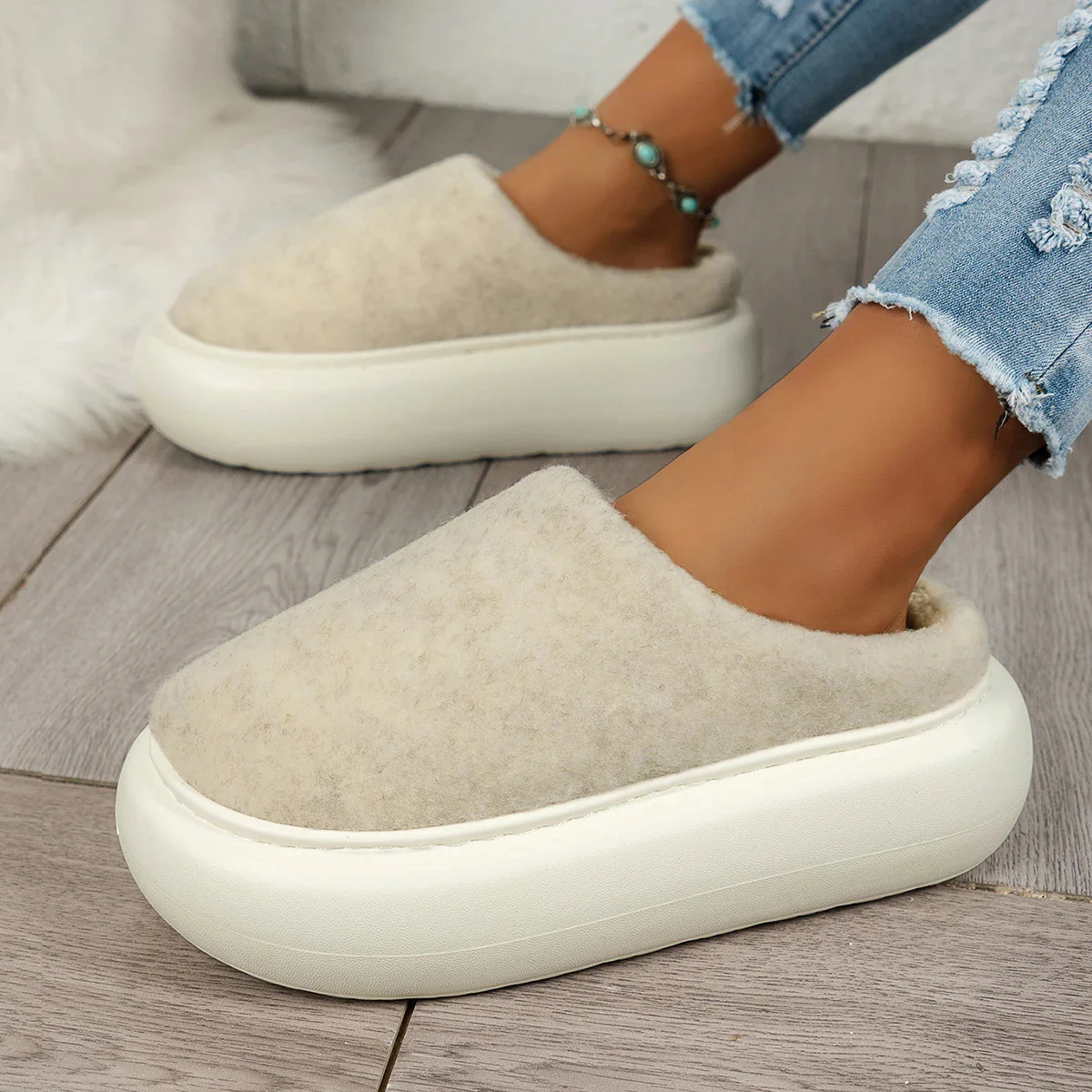 Warm Plush Indoor Winter Slippers for Women - Image 4