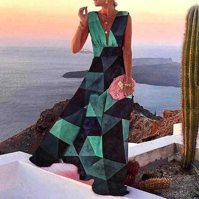 Women's Holiday Dress - Image 4