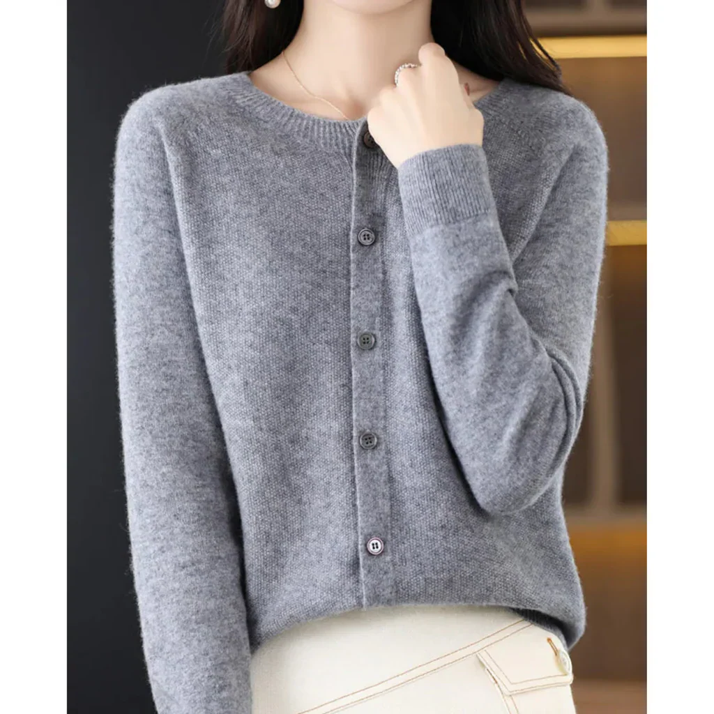 Women's round neck cardigan sweater - Image 7